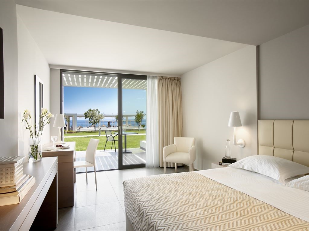 Hotel Lichnos Beach accomodation 1.jpeg