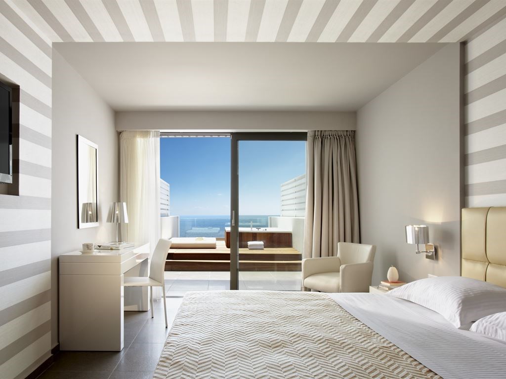 Hotel Lichnos Beach accomodation 4.jpeg