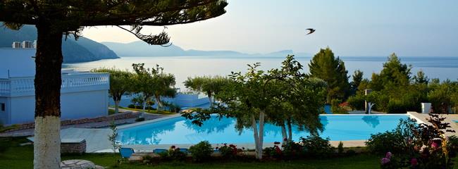 Hotel Lichnos Beach pool.jpg
