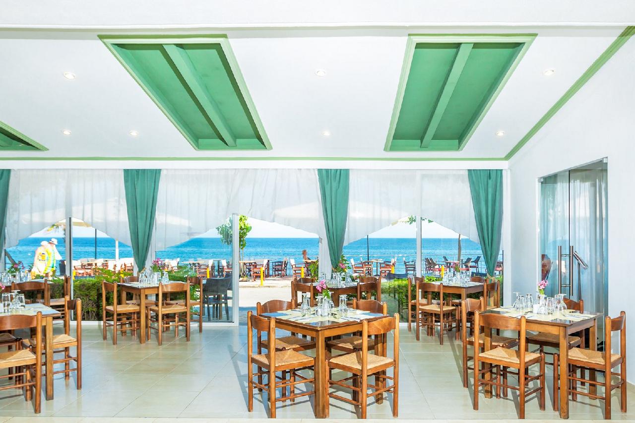 Hotel Xenios Dolphin Beach restoran.jpg