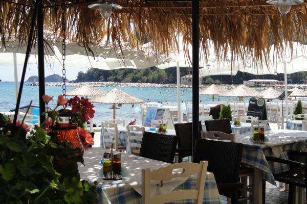 Blue Sea Beach Resort - restoran na plaži.jpg