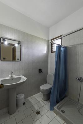 Natasa Hotel Thassos - kupatilo.jpg