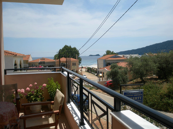 Liberty Hotel - pogled sa balkona.jpg