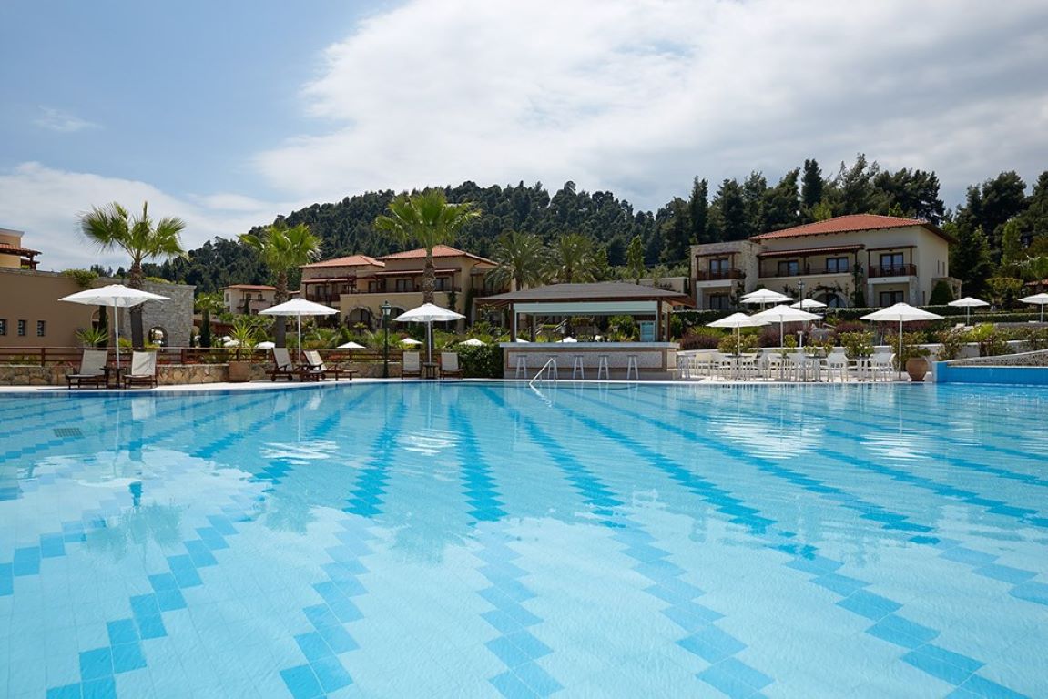 Hotel Aegean Melthron-Bar na bazenu.jpg