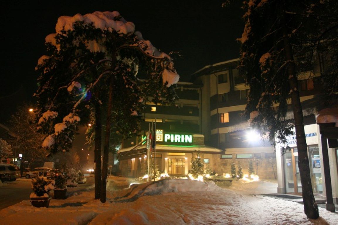 Pirin Bansko-Noc zima.JPG
