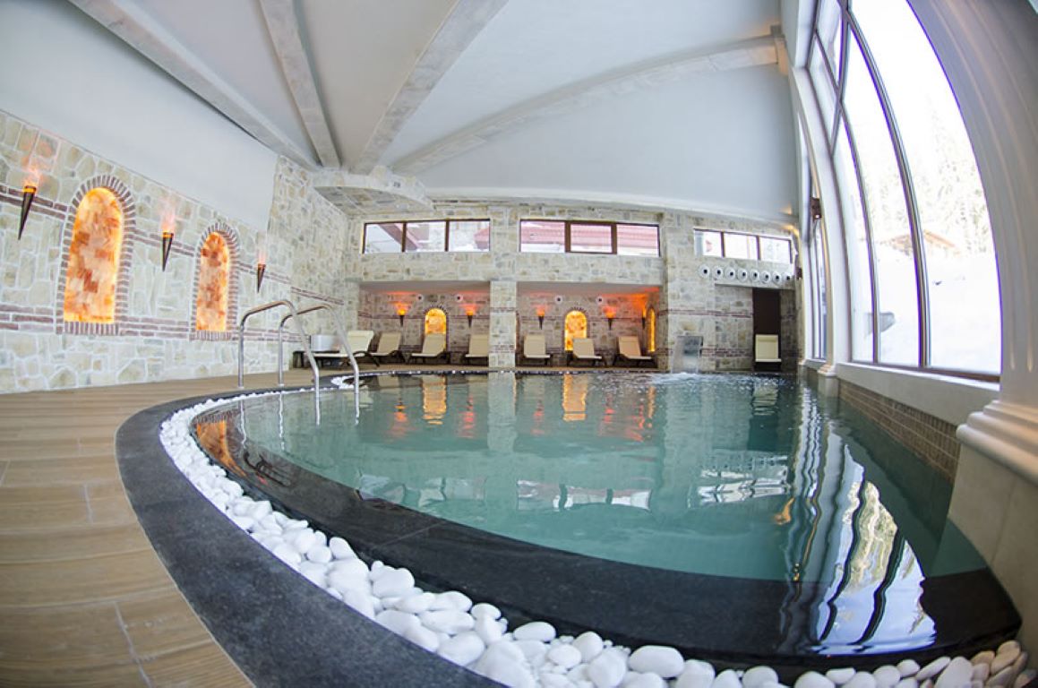 Hotel Kamelia Complex-Unutrasnji bazen.jpg