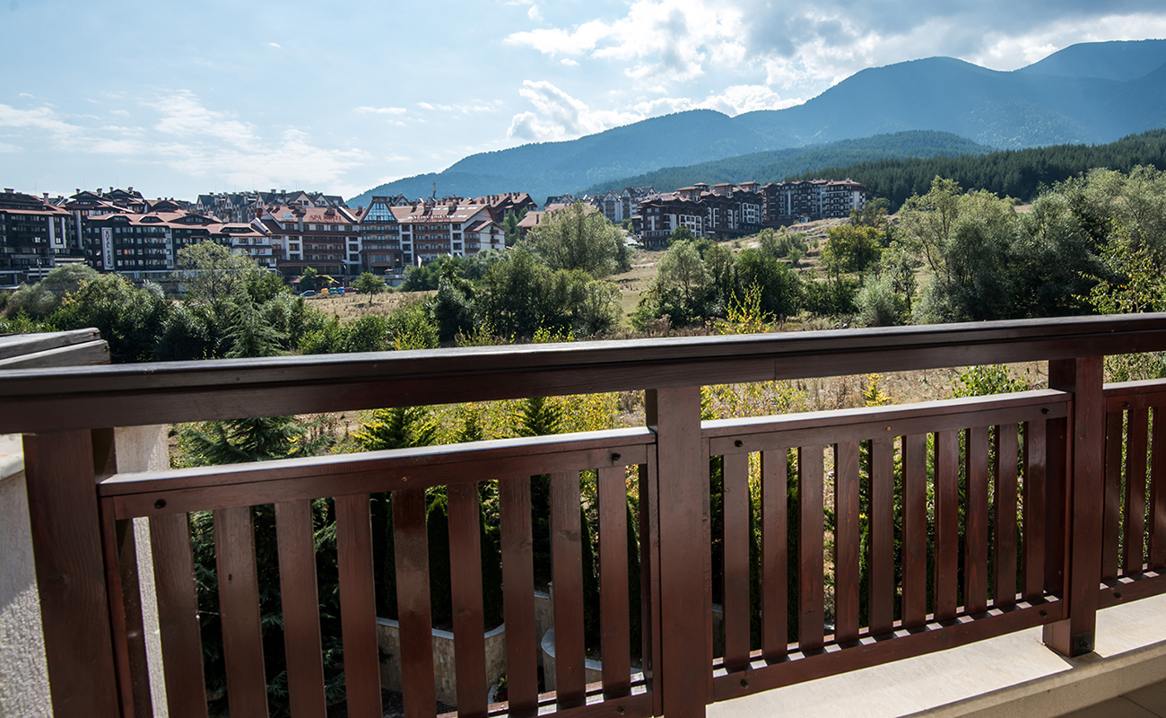 Orbilux Hotel Bansko-Pogled iz studia.jpg