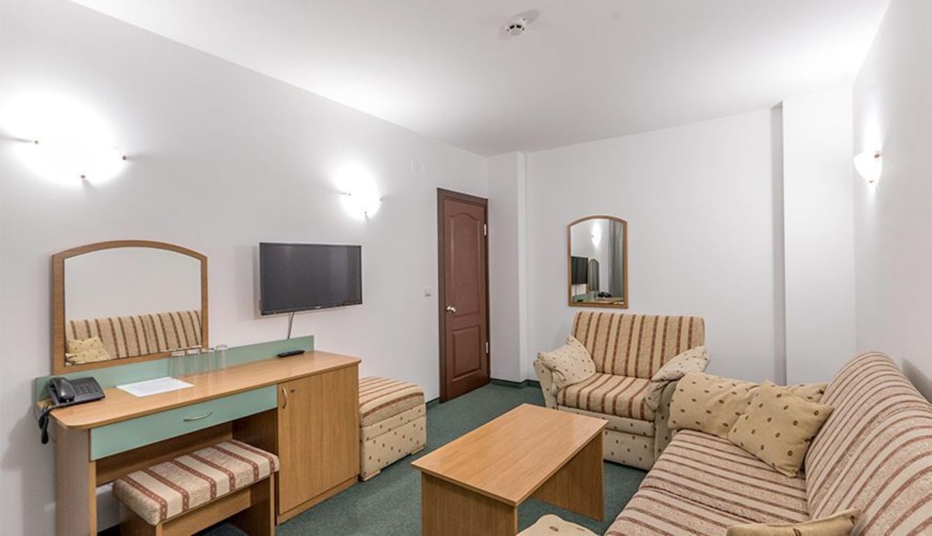 Hotel Iceberg Bansko-Apartman dnevna soba.jpg