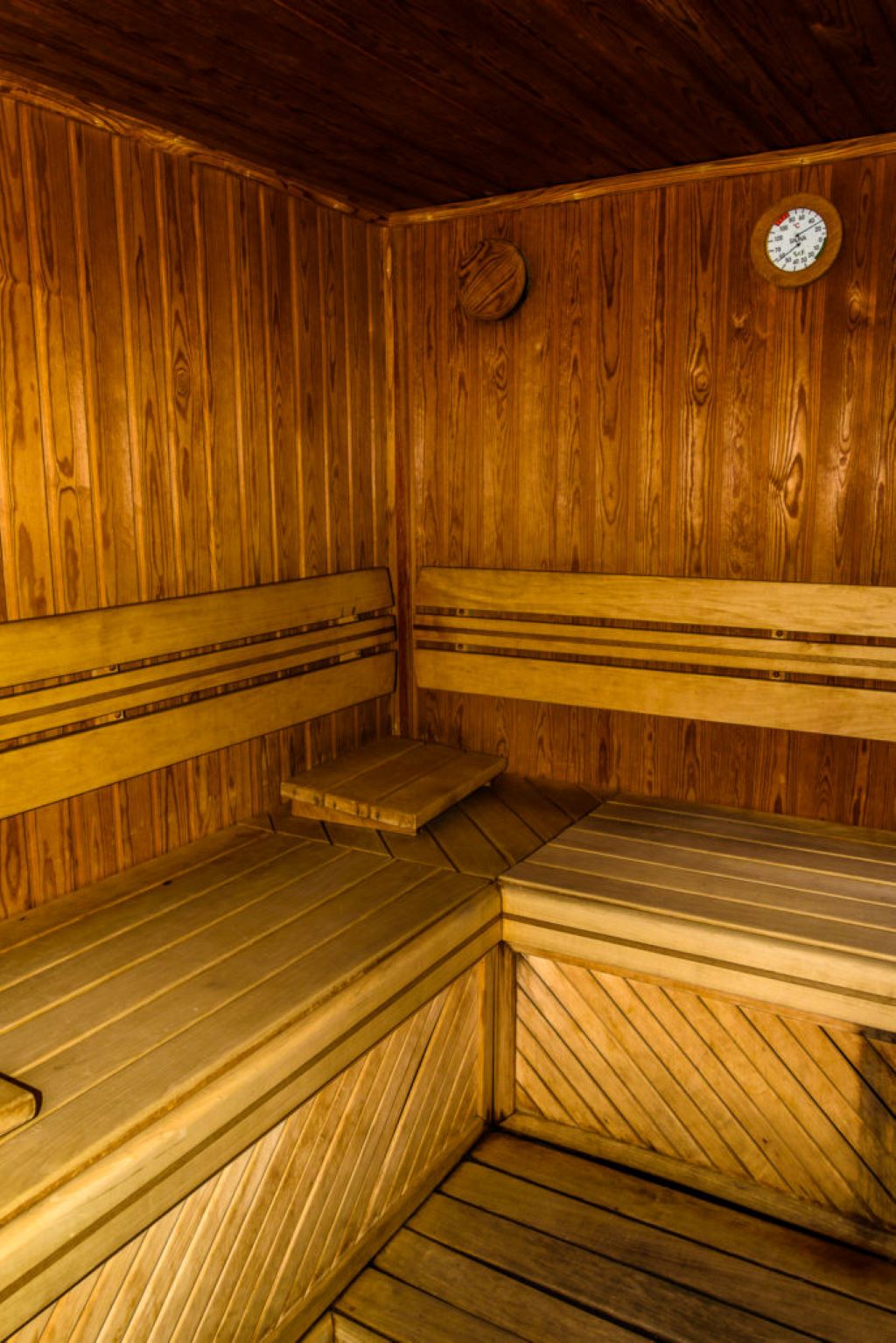 Evergreen Hotel-Sauna.jpg
