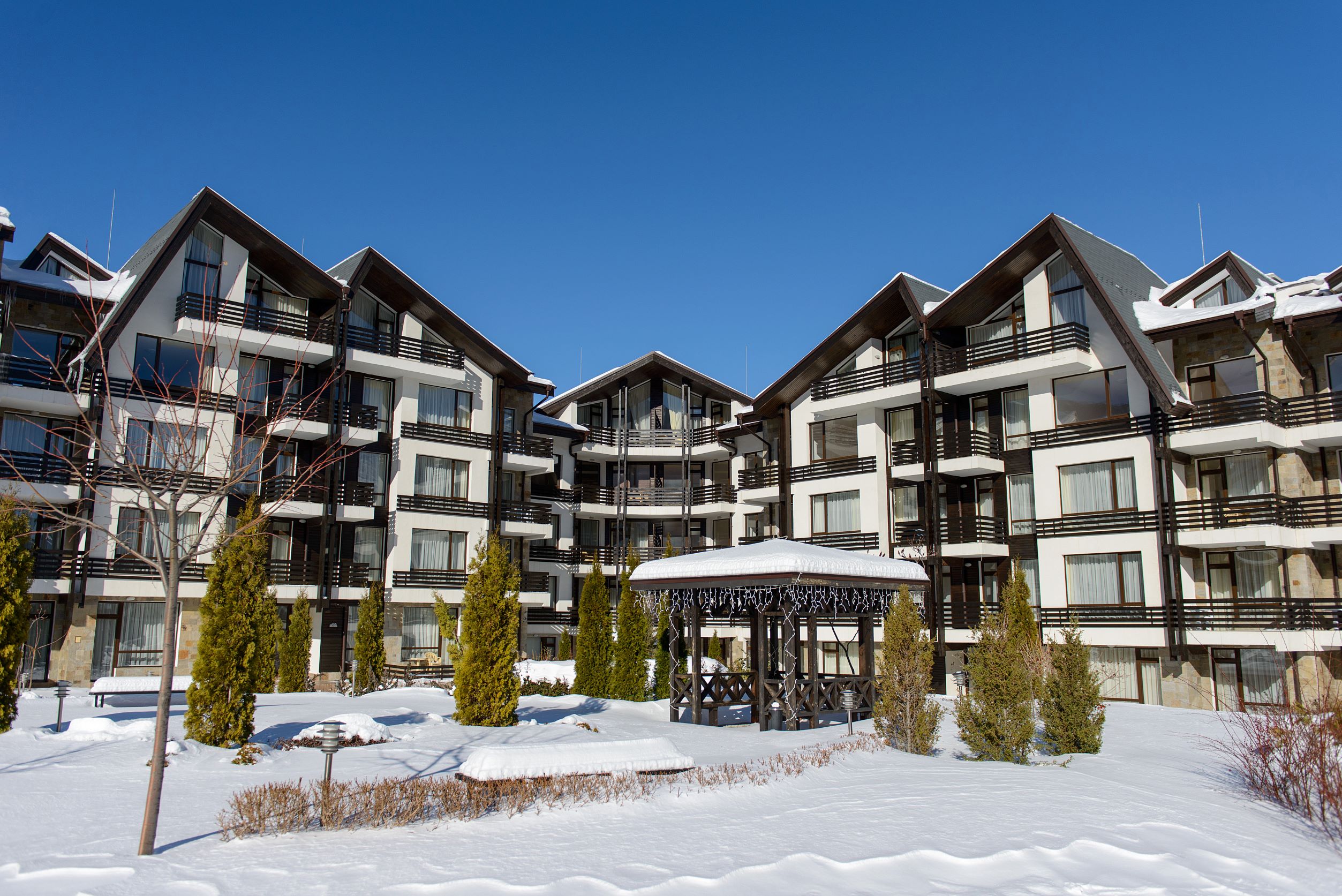 Hotel Aspen Golf Ski & Spa-Panorama hotela.jpg