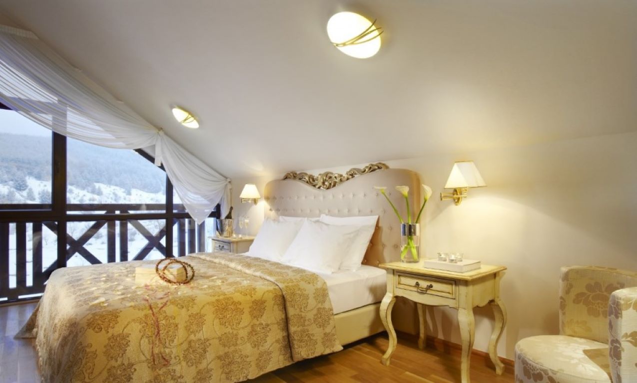 Premier luxury Resort - penthouse weding suite.jpg