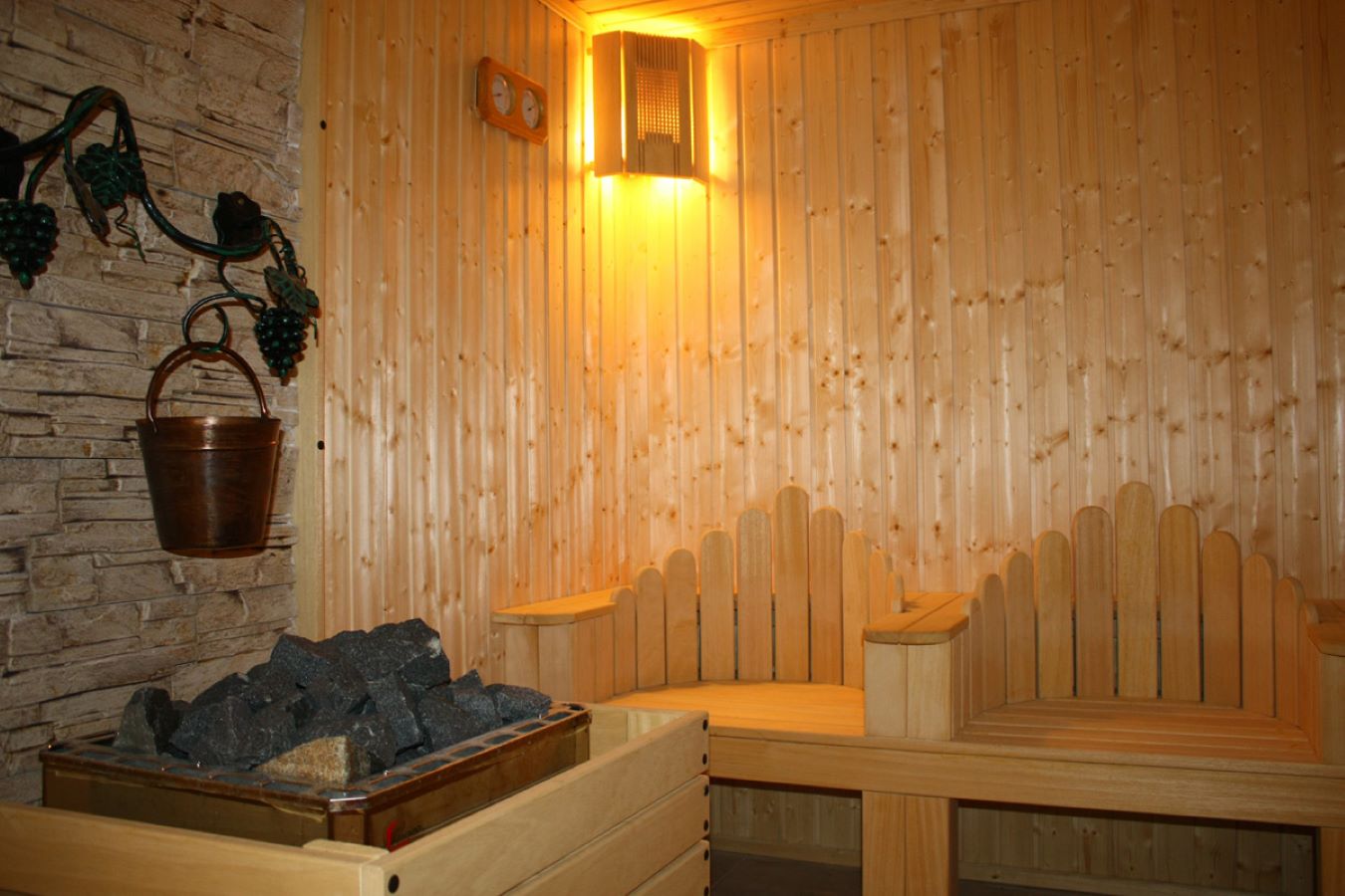 Green Life Resort - sauna.jpg