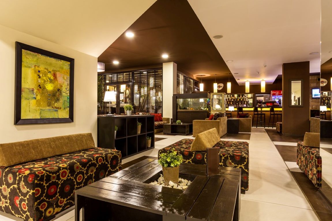 Hotel Perun Lodge-Lobby bar.jpg