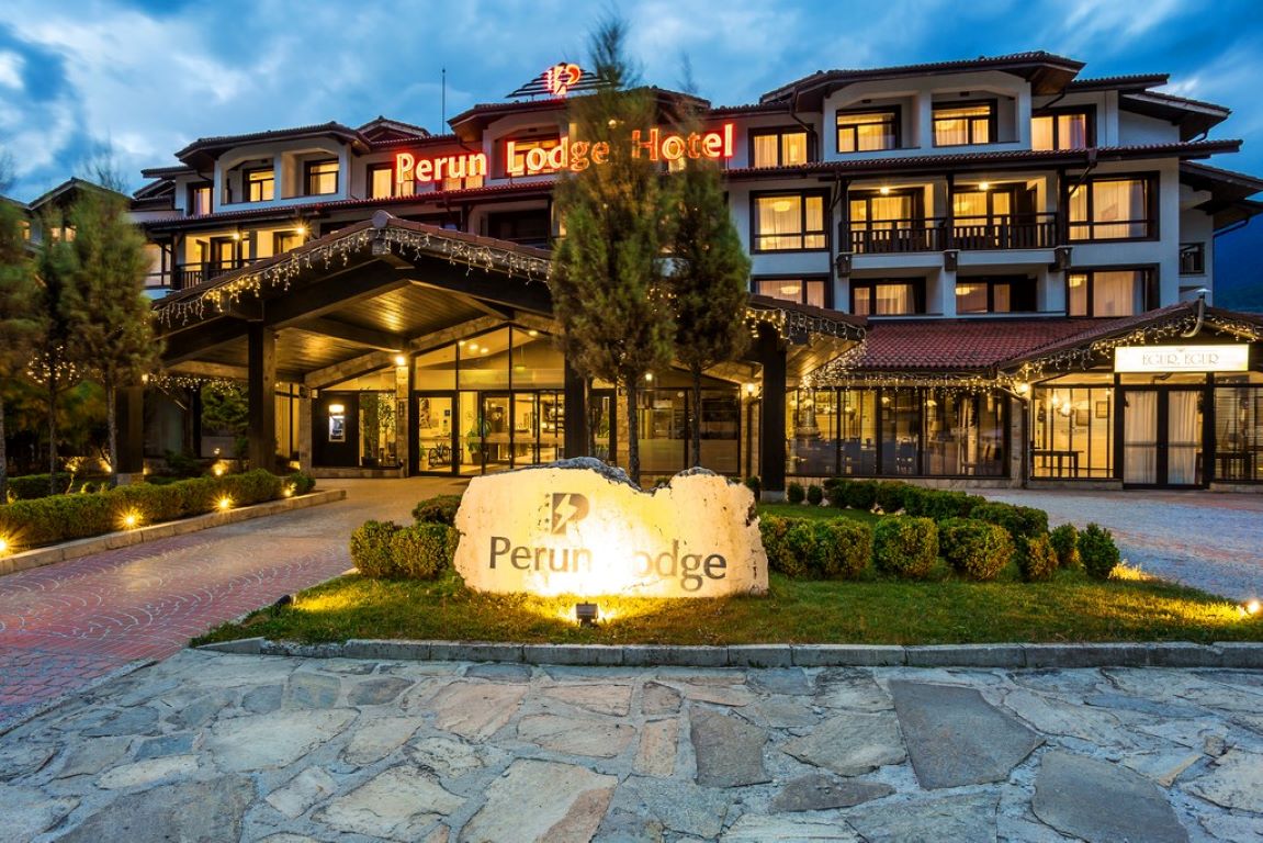Perun Lodge Hotel-Hotel spolja.jpg