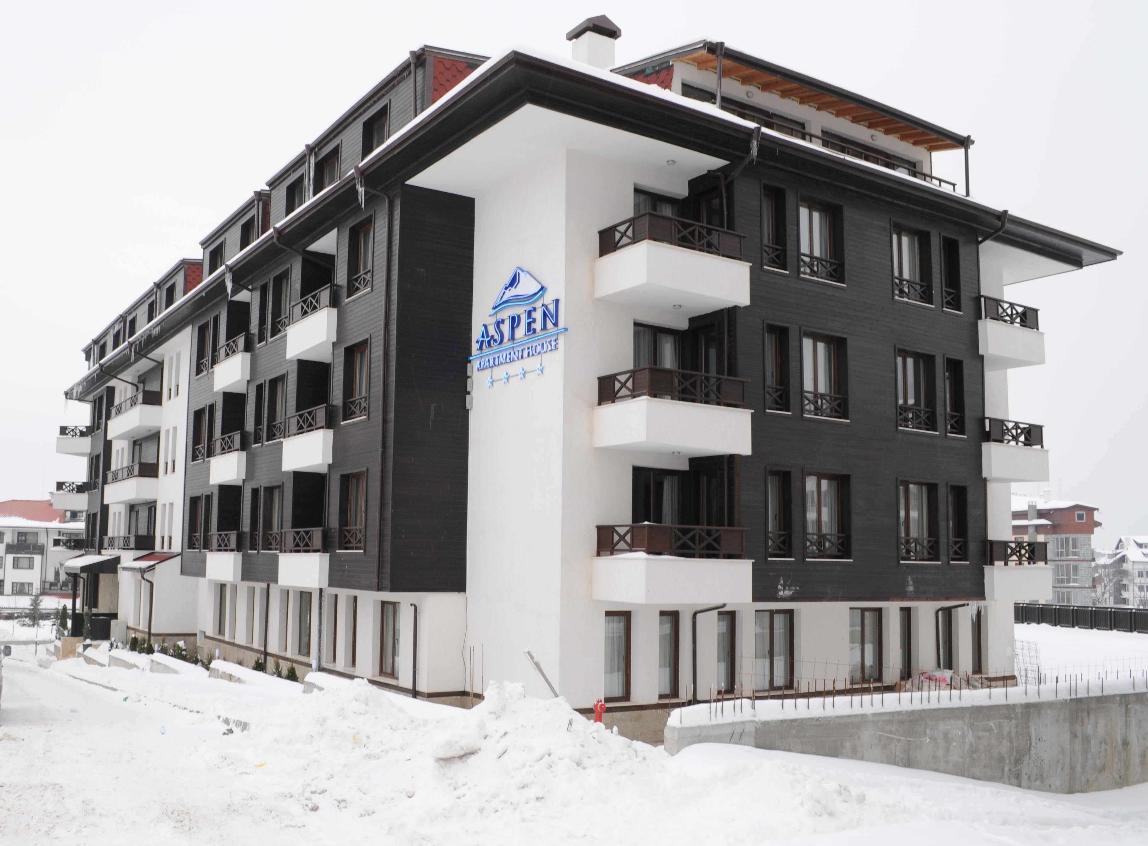 Aspen Apartment House - izgled spolja.jpg