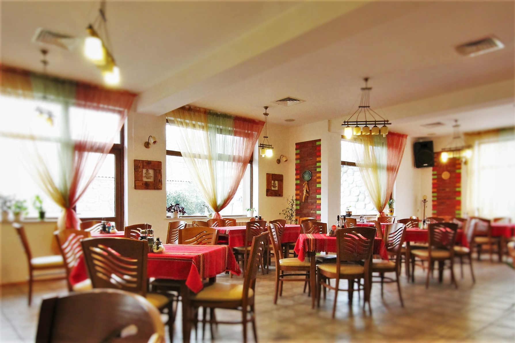 Pirina Club Hotel-Restoran.jpg