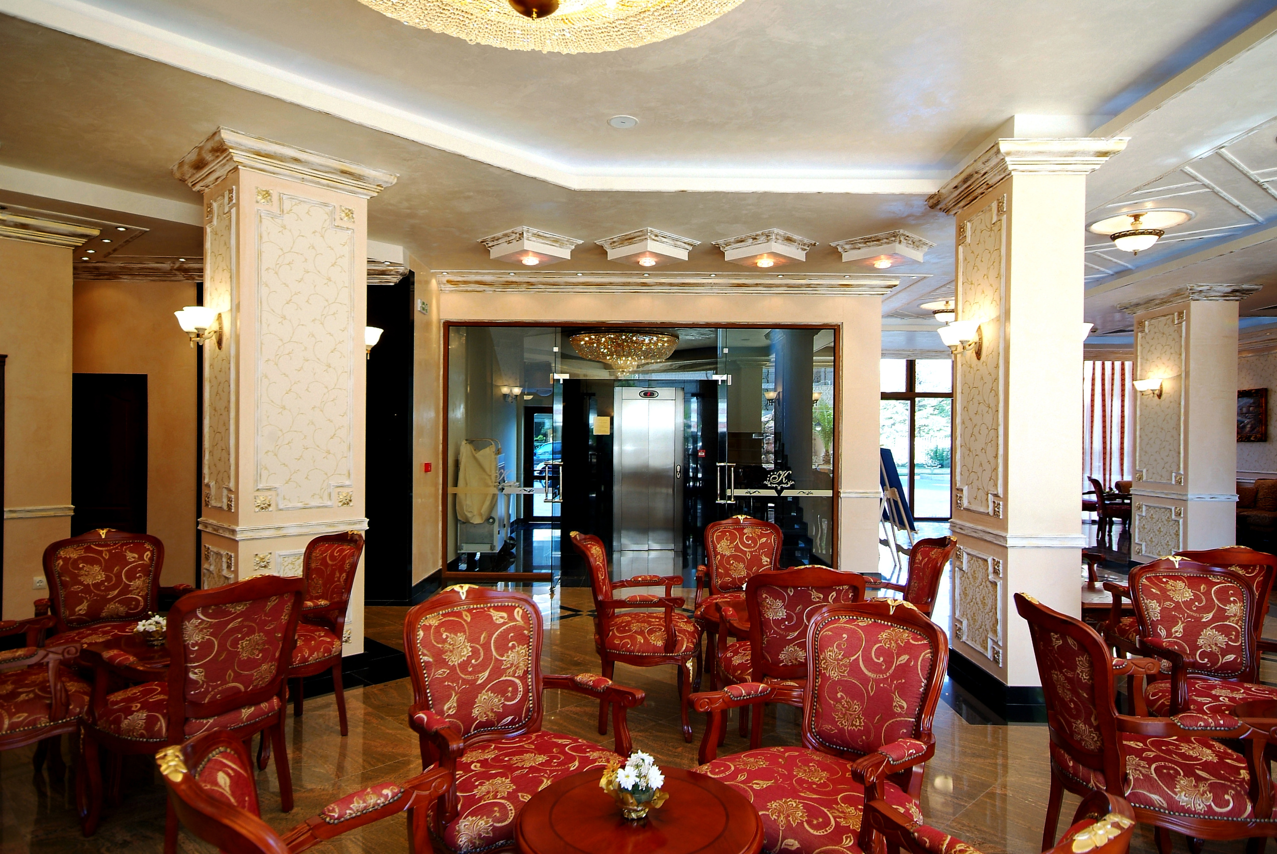 Karolina Hotel-Lobby.jpg