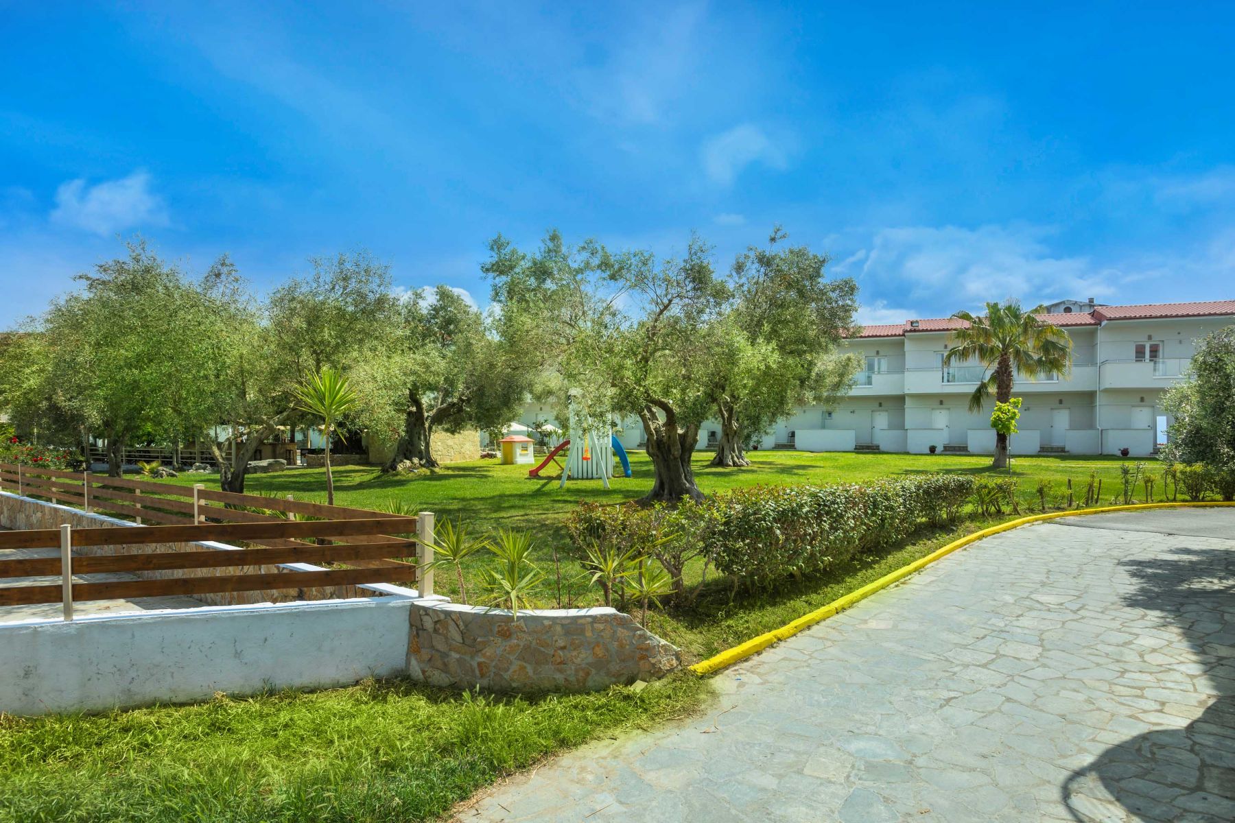 Nikiforos Village Hotel-Panorama hotela.jpg