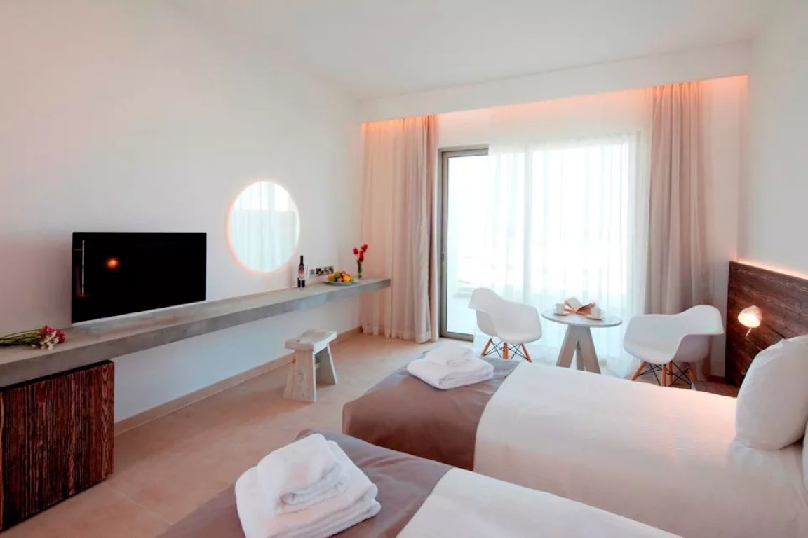 Amphora Hotel & Suites-Comfort soba transferi aerodrom.jpg