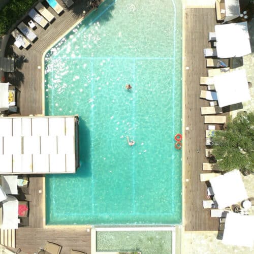 Flegra palace hotel pogled na bazen.jpg