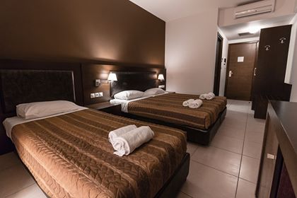 Hotel Giannoulis triple room 1.jpg