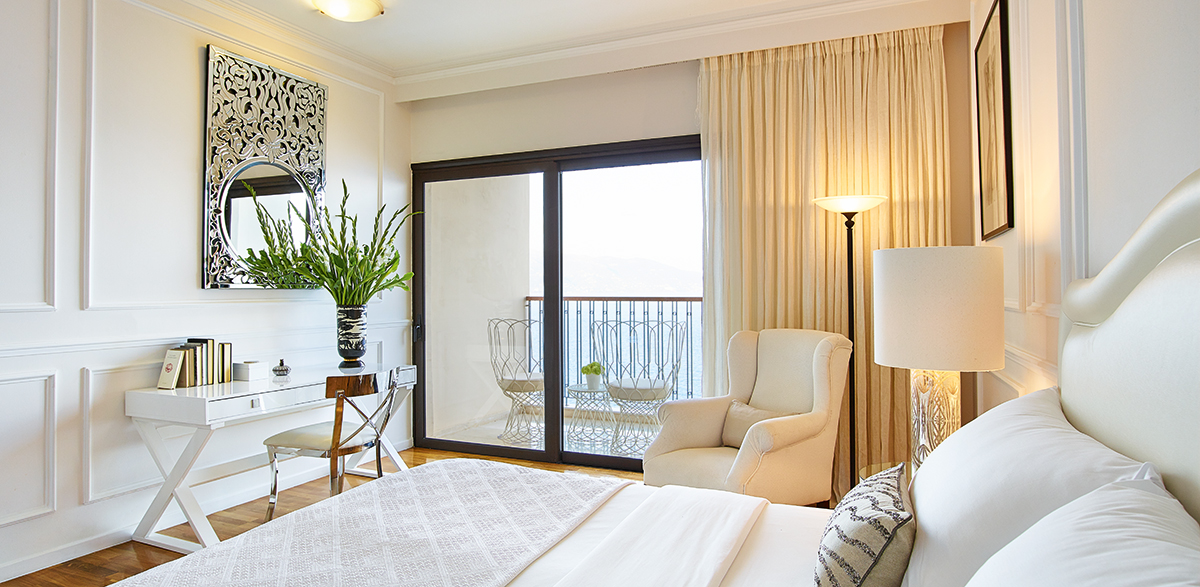 Hotel Grecotel Corfu Imperial Palace panoramic guestroom sea view.jpg