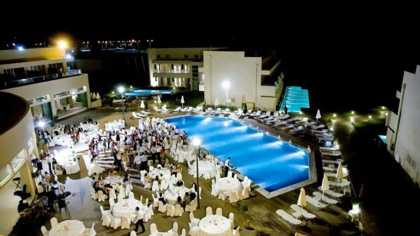 Grecotel Grand Hotel Egnatia-Nocni izgled.jpg
