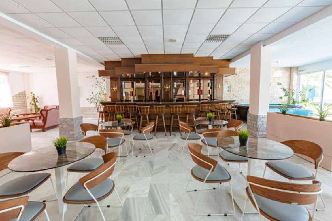 Tropical Hotel Fourka-Lobby.jpg