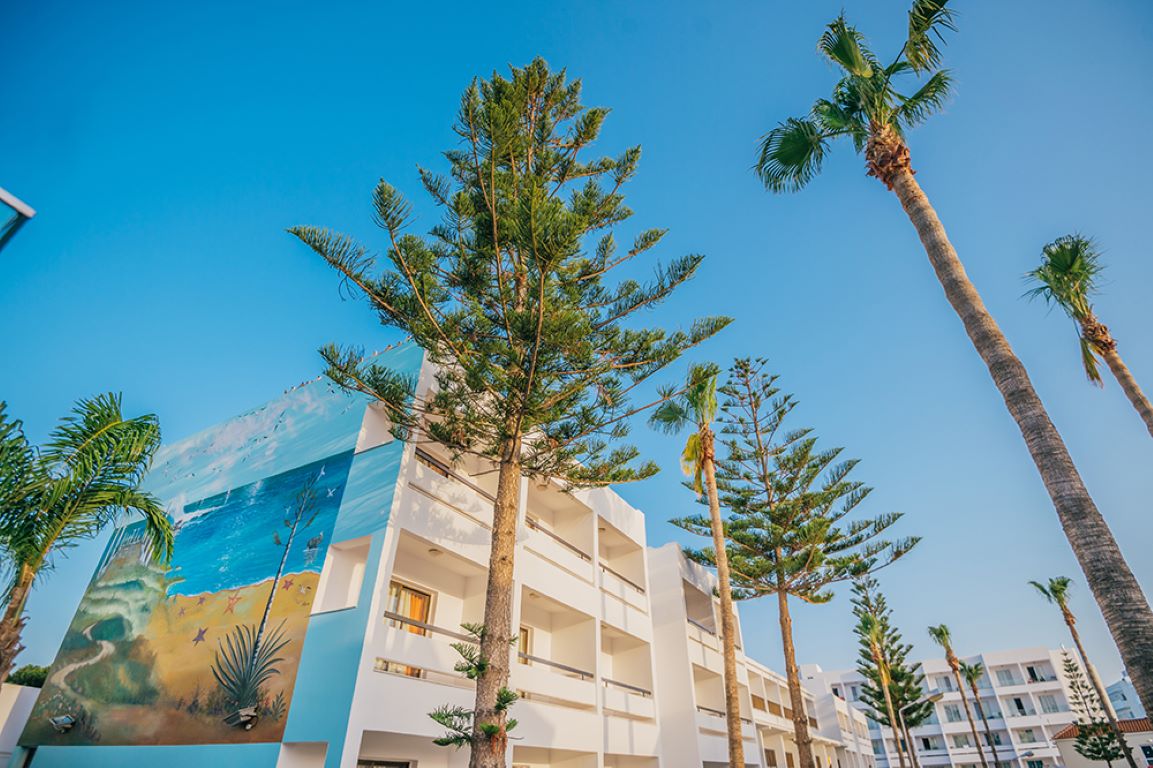 New Famagusta Hotel-Zgrada hotela.jpg