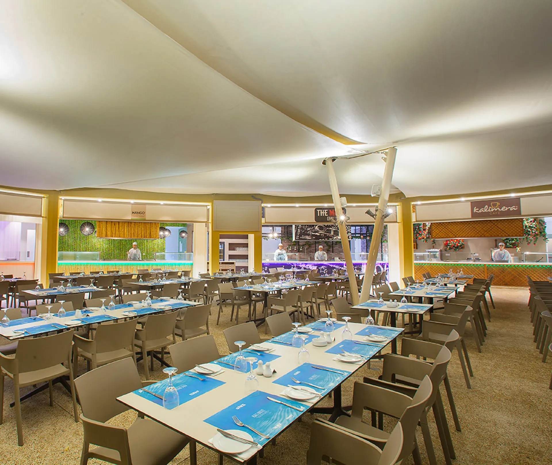 Malama Beach Holiday Village-Restoran.jpg