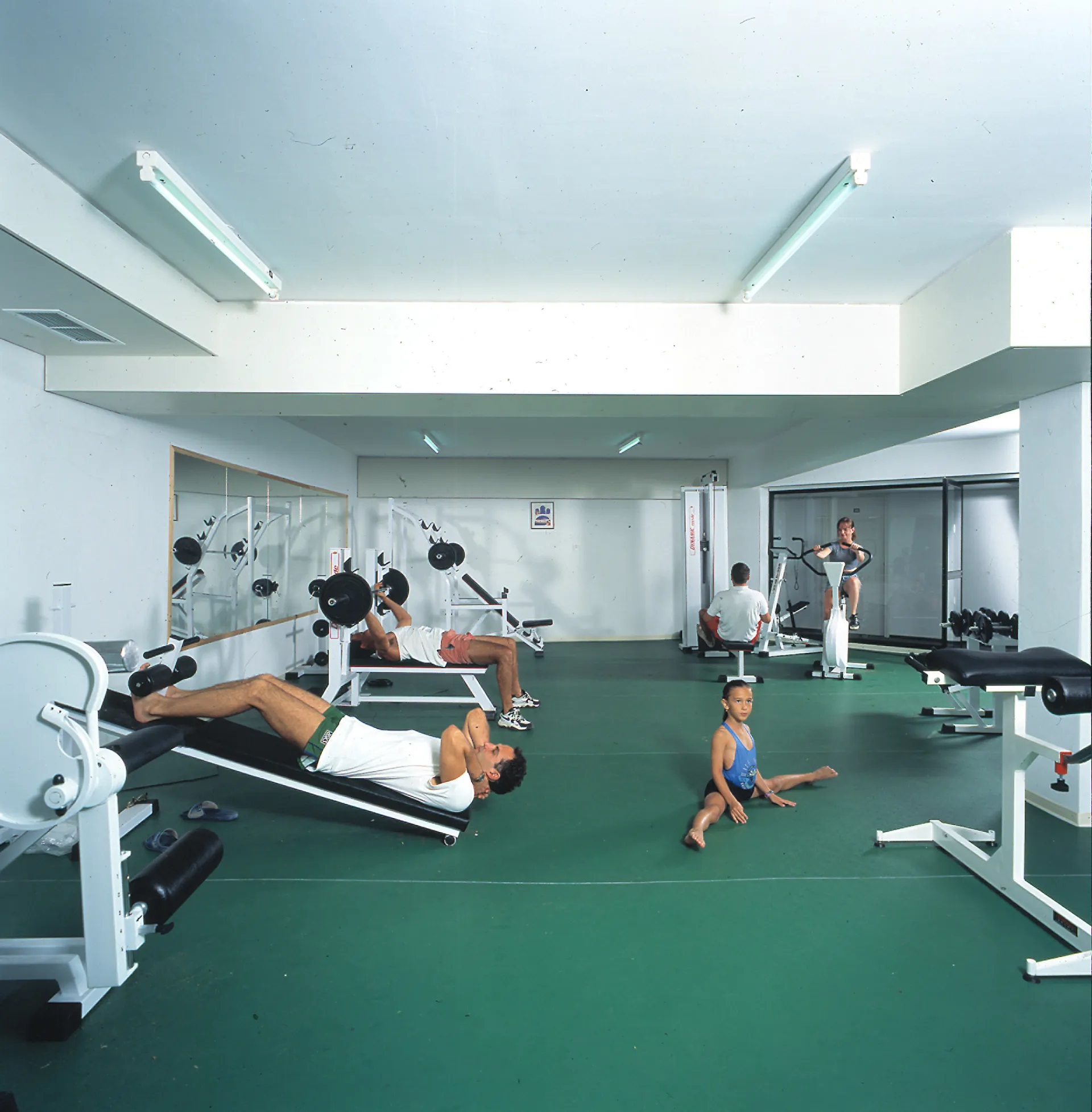 Helios Bay Hotel & Suites-Fitnes.jpg