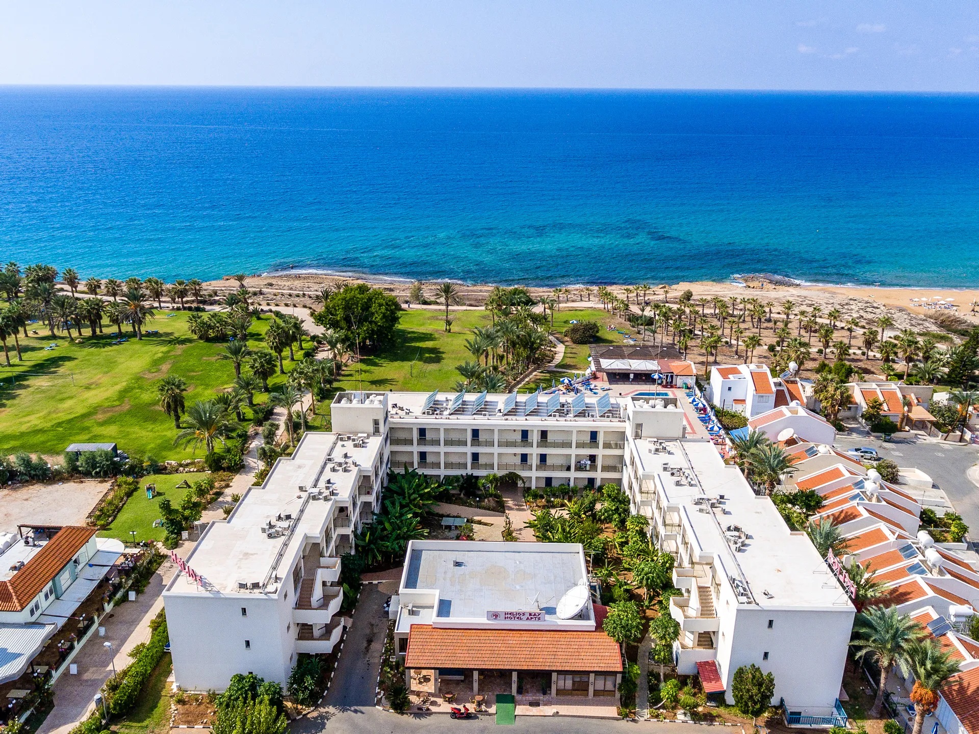 Helios Bay Hotel & Suites-Okruzenje hotela.jpg