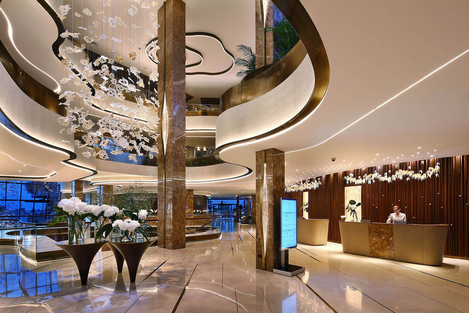 Four Seasons Hotel-Recepcija.jpg