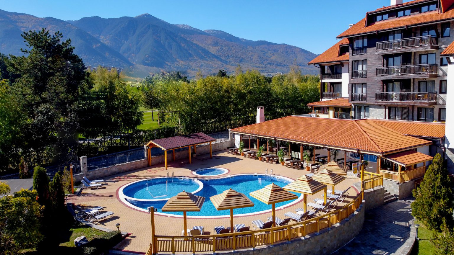 Balkan Jewel hotel - otvoreni bazen.jpg