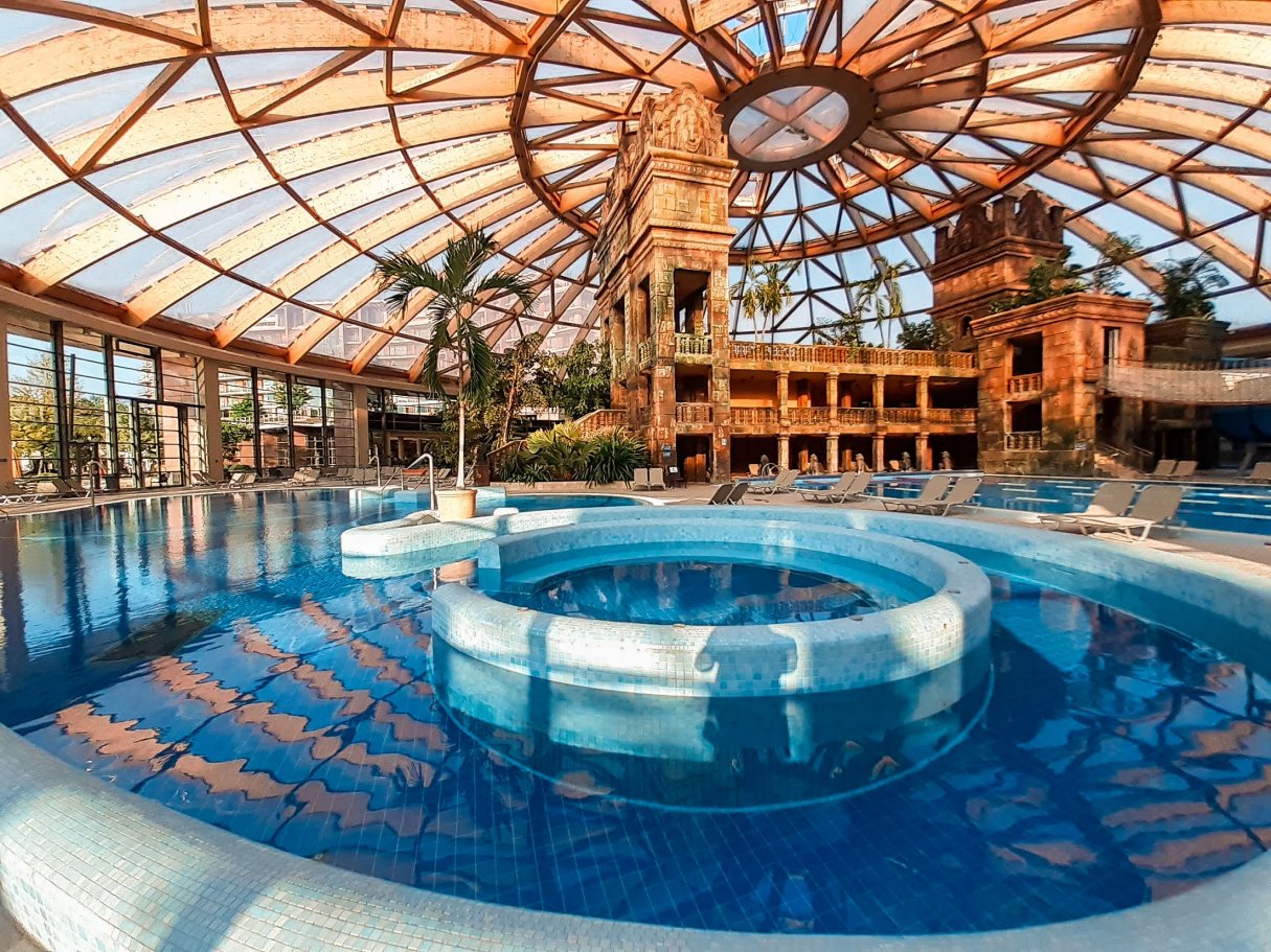 Aquaworld Resort Budapest-Aquawolrd bazeni.jpg