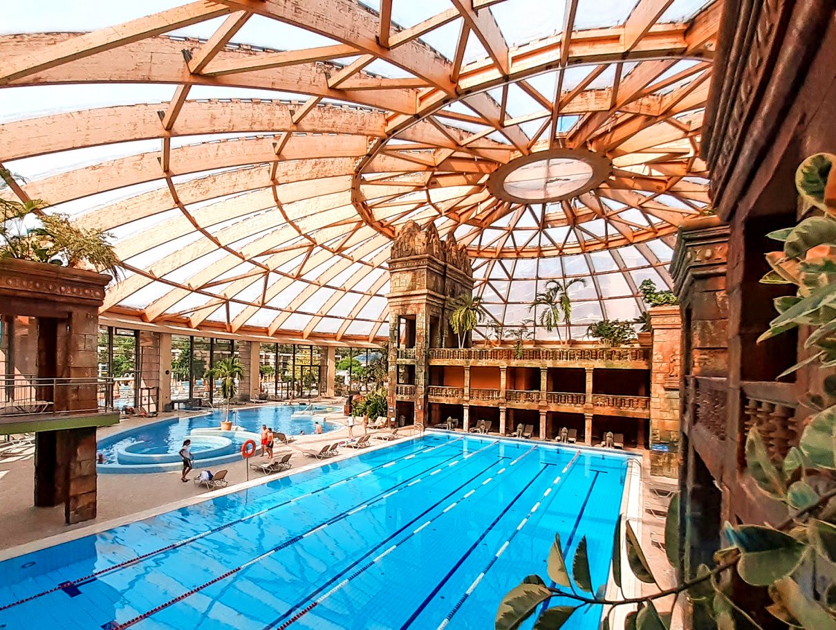 Aquaworld Resort Budapest-Aquaworld bazen za plivanje.jpg
