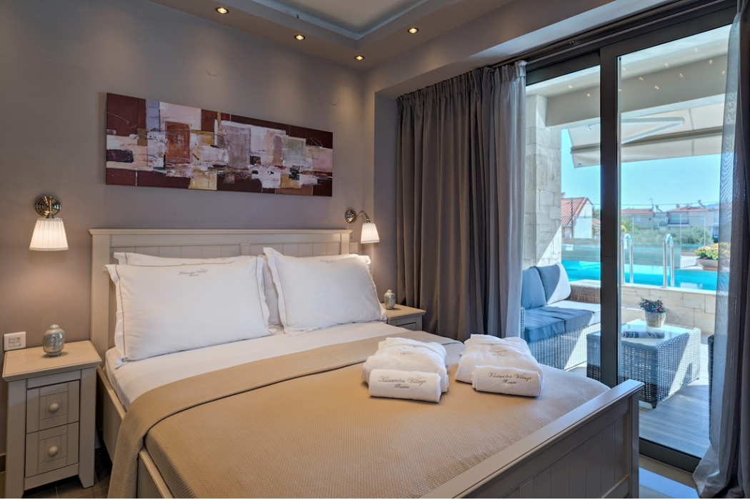 Hotel Kassandra Village deluxe two bedroom luxury suites apartments with private pool 5.png