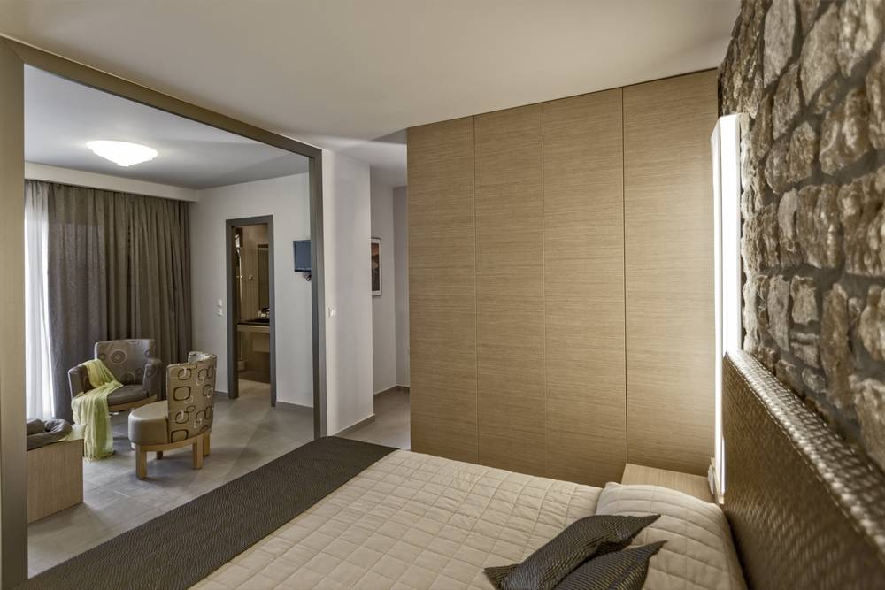 Lagomandra Hotel _ Spa Hotel Suites 2.jpg