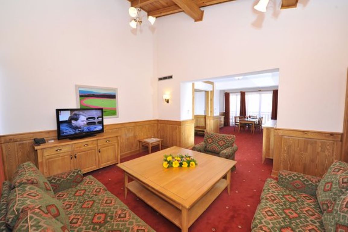 Pirin Golf Hotel & Spa-Deluxe soba.jpg