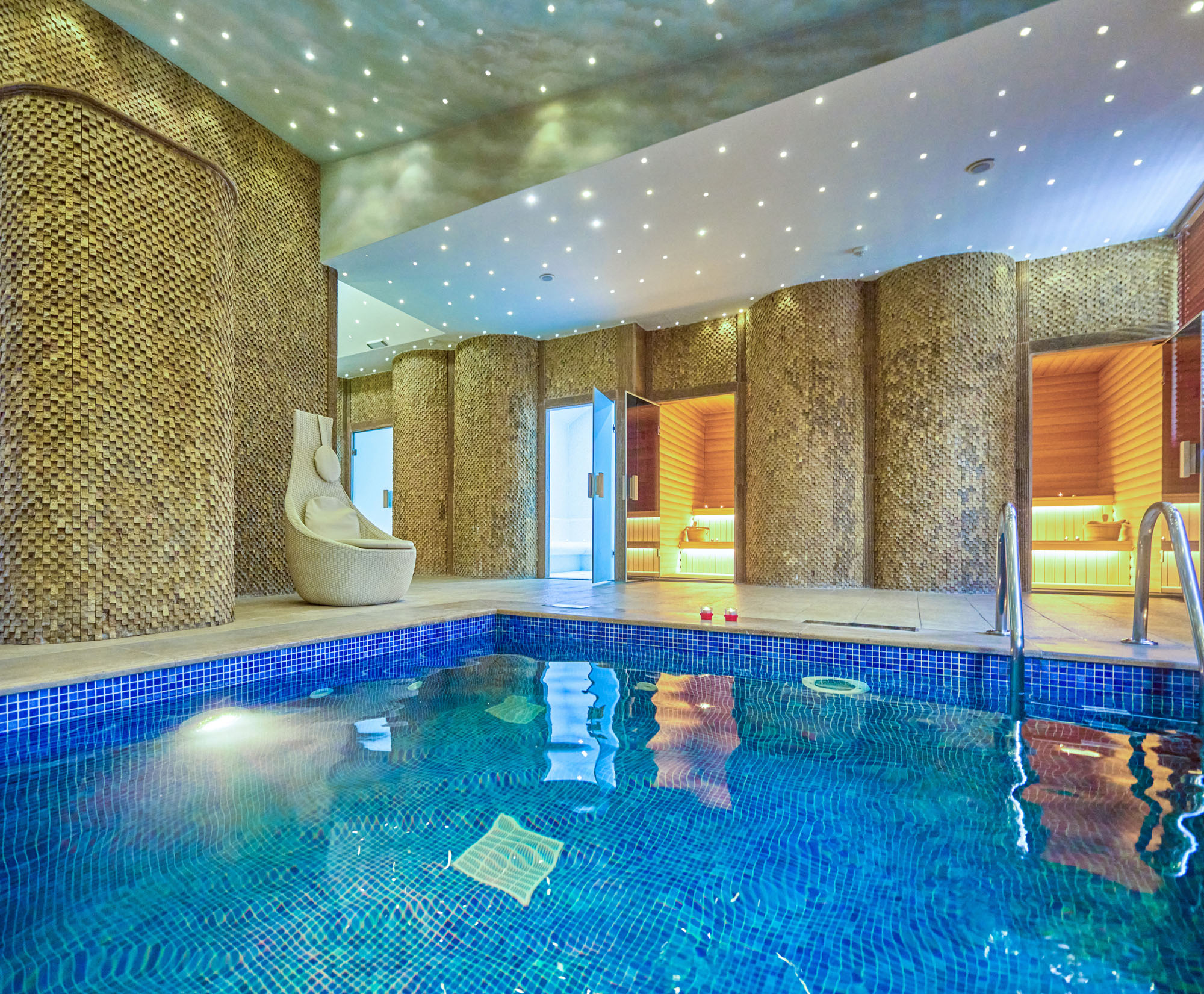 Hotel Potidea Palace-Unutrasnji bazen.jpg