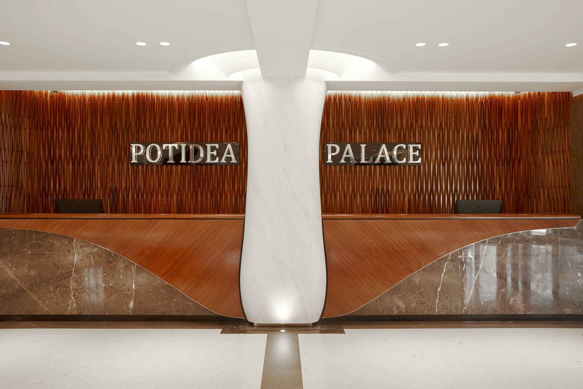 Potidea Palace-Recepcija.jpg