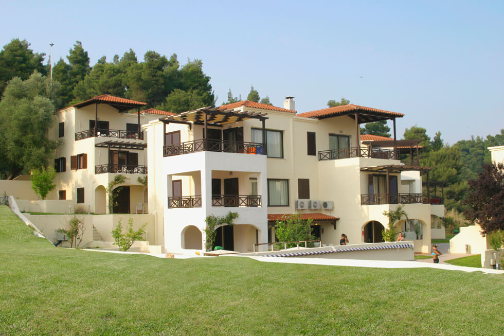 Elani Bay Resort - uizgled spolja.jpg