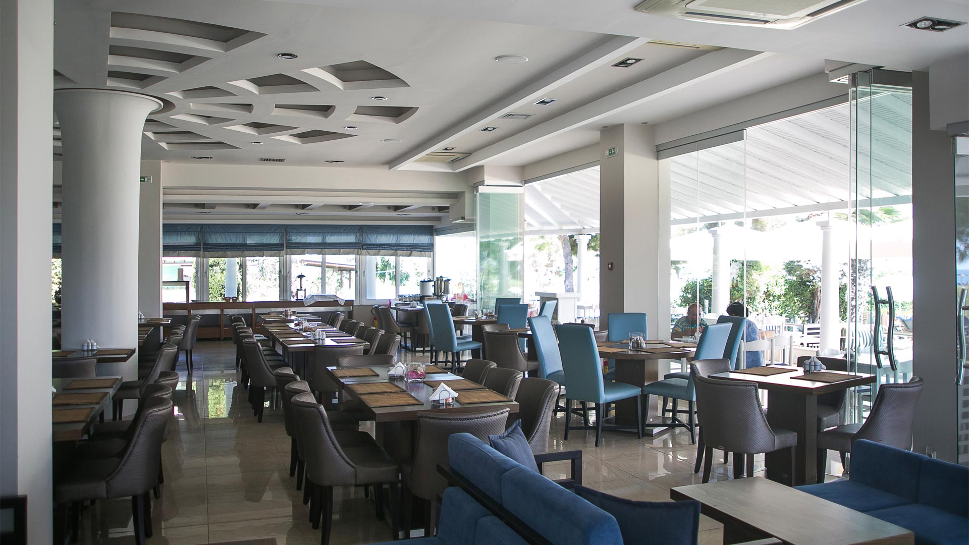 Hotel Anais restaurant.jpg